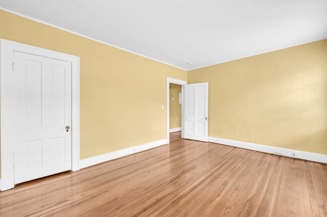 Building Photo - 212 N 16th St