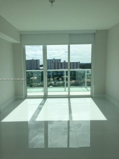 Building Photo - 400 Sunny Isles Blvd