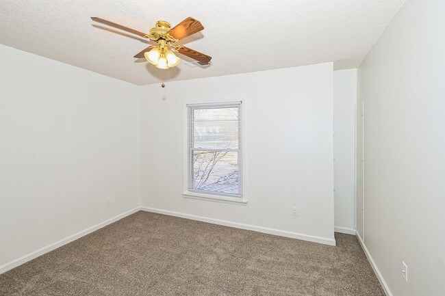 Building Photo - 3656 Beaver Run Dr