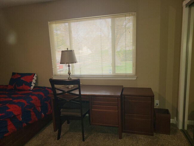 Building Photo - 8704 Rough Rider Rd NE