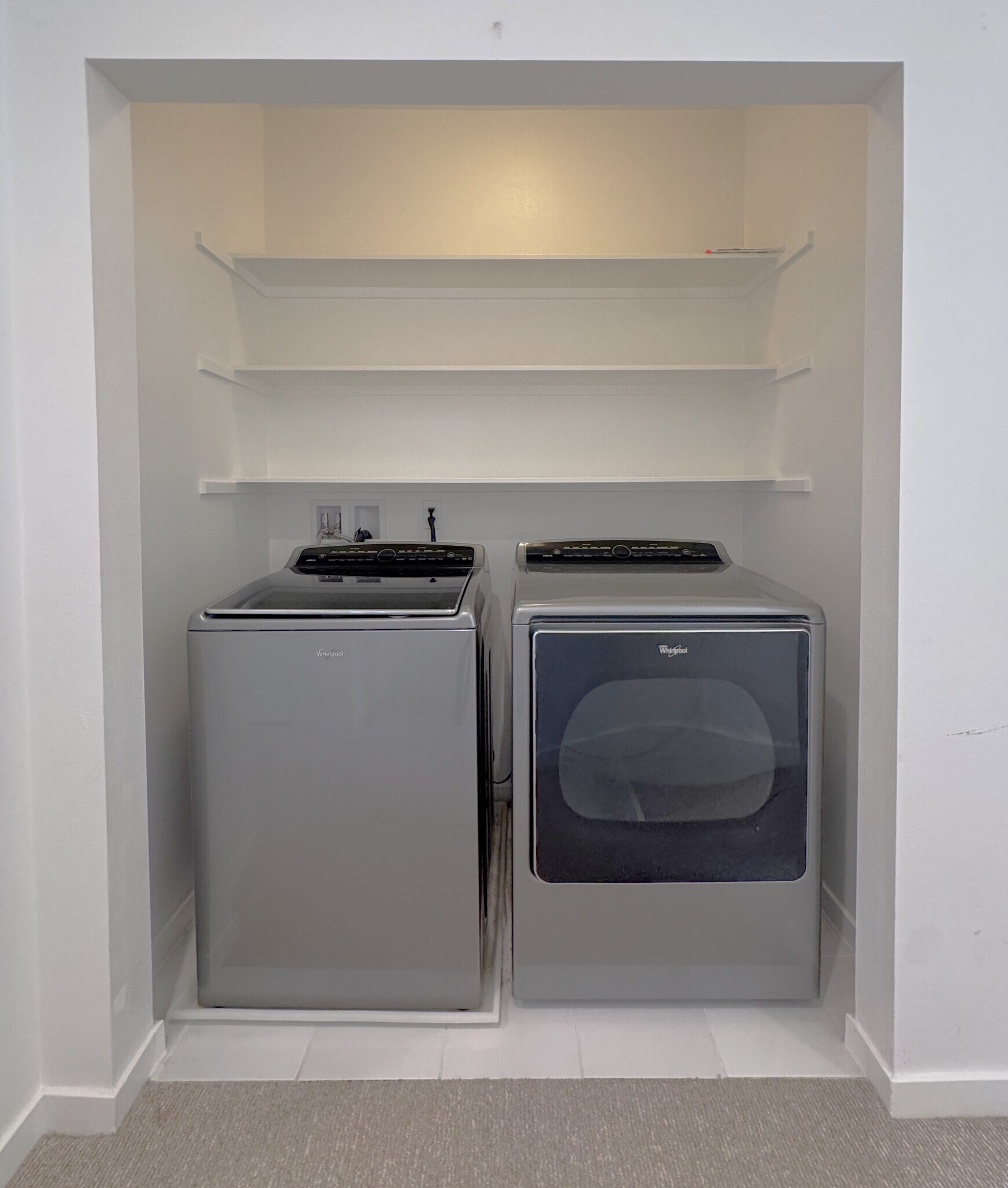 Laundry nook: washer/dryer - 2729 Sunrise Way