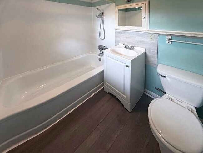 Building Photo - 539-2 Madison Street