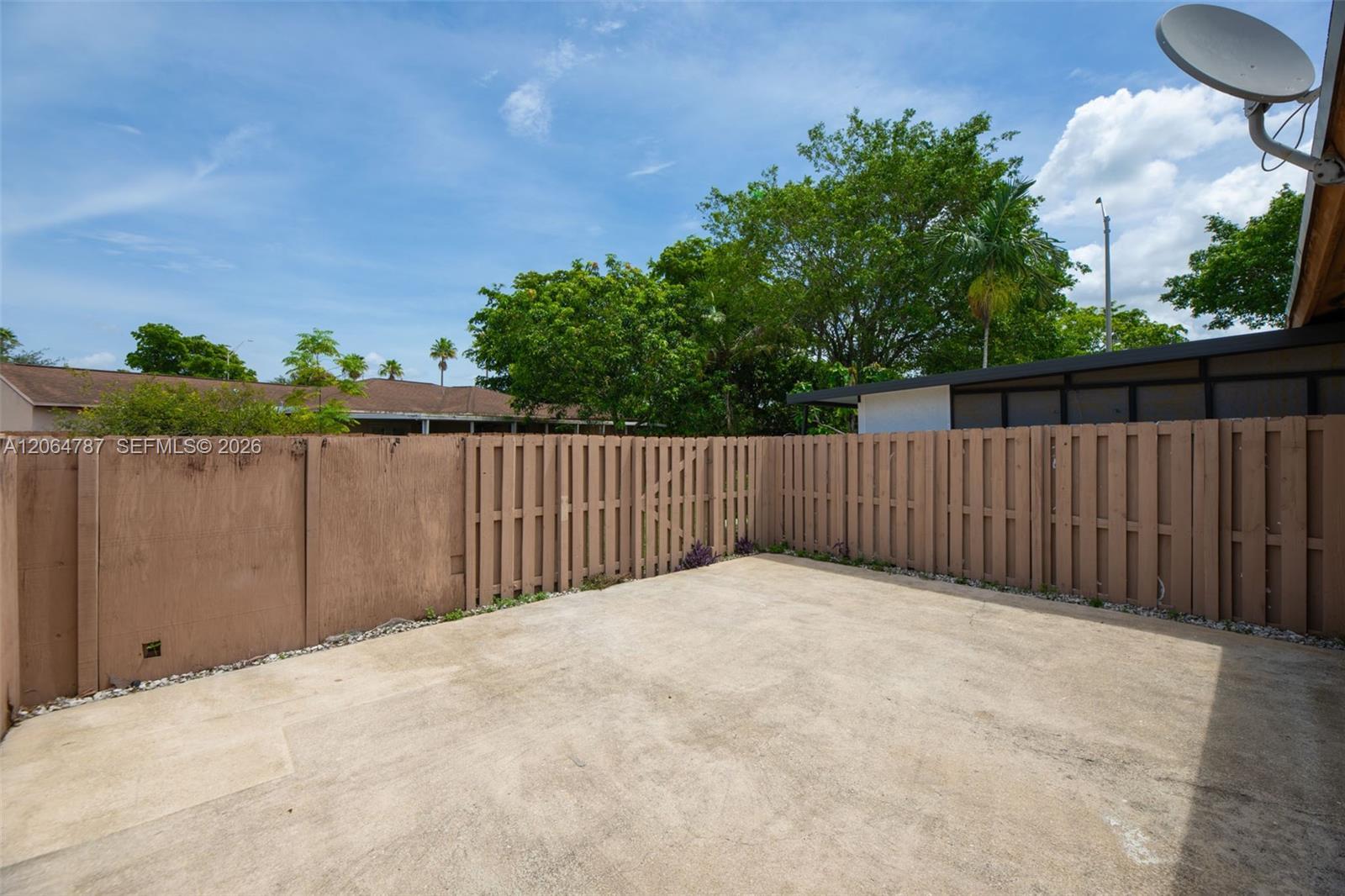 Building Photo - 6707 NW 193rd Ln