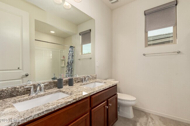 Building Photo - 3521 E Tina Dr