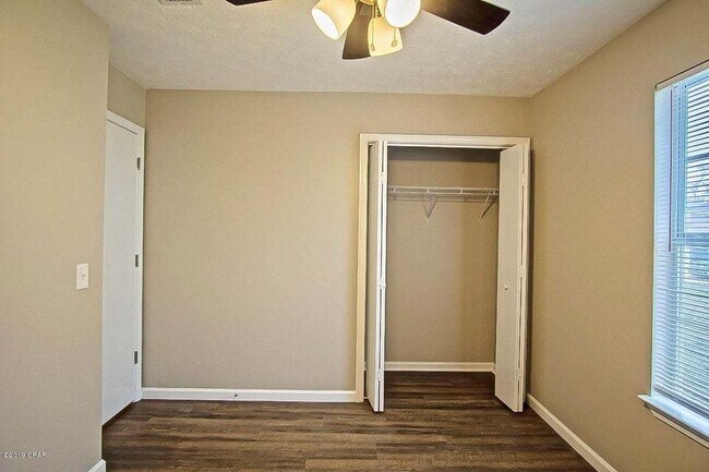 Building Photo - Charming 4-Bedroom Home in Panama City with 2 Full Bathrooms and 1325 Sq Ft."