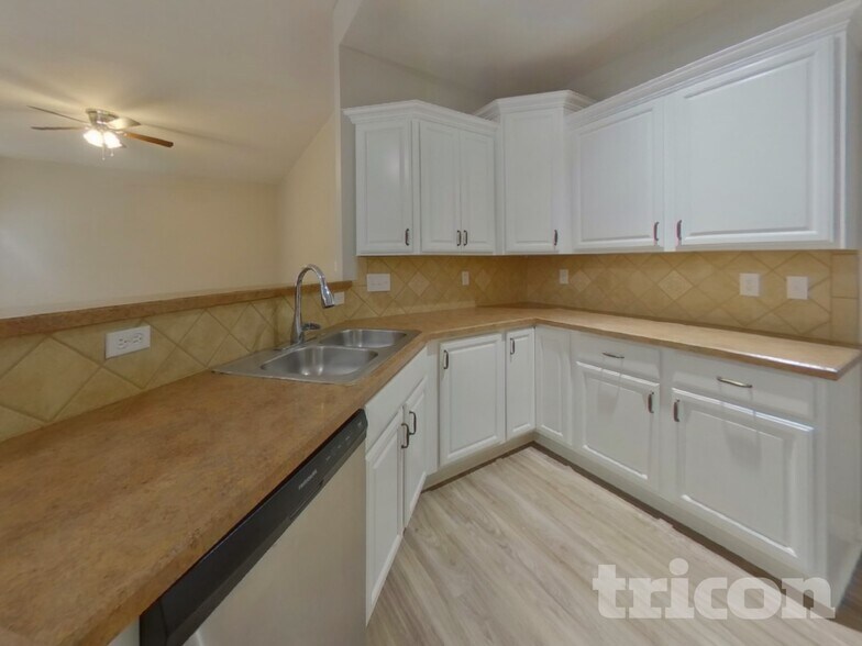 Building Photo - 191 Gabriel Dr