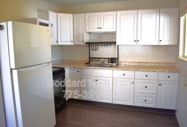 Building Photo - 440 K St