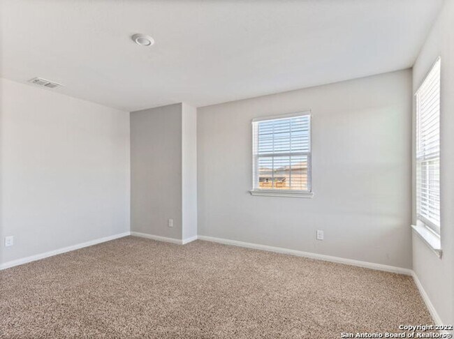 Building Photo - 6550 Underwood Way