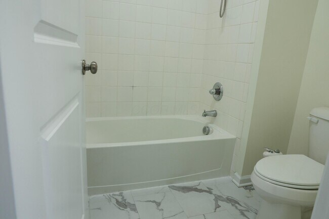 Building Photo - 11921 Warbler Wy