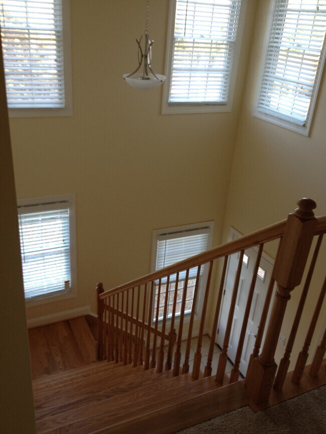 Building Photo - 21804 Westminster Pl