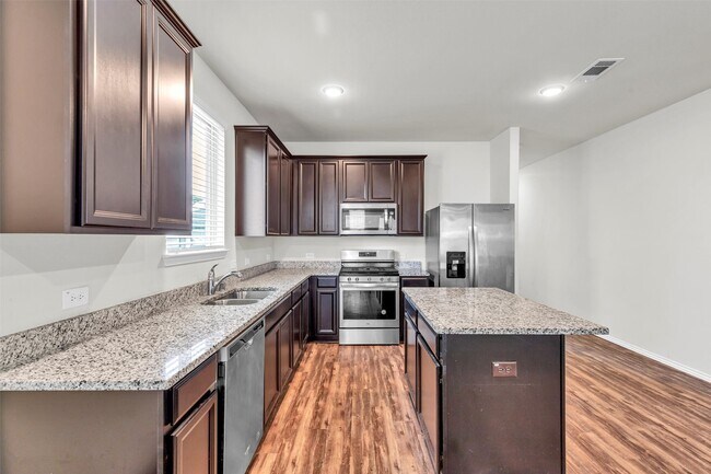 Building Photo - 5823 Buckner Creek Ct