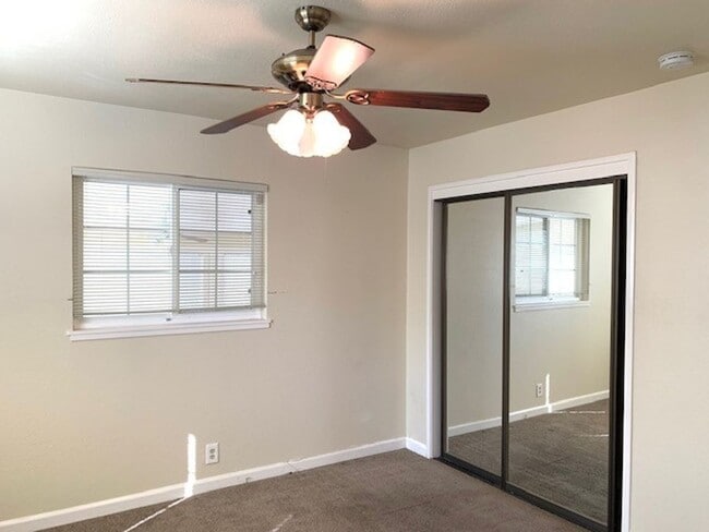 Building Photo - Cozy Three Bedroom, Two Bathroom Home with 2-Car Garage in S. Natomas
