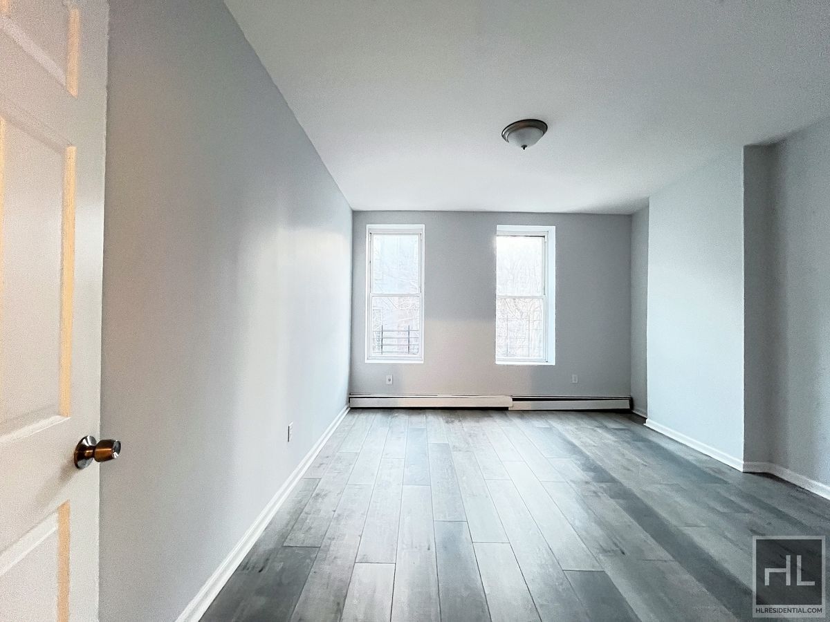 Building Photo - 1836 Park Pl