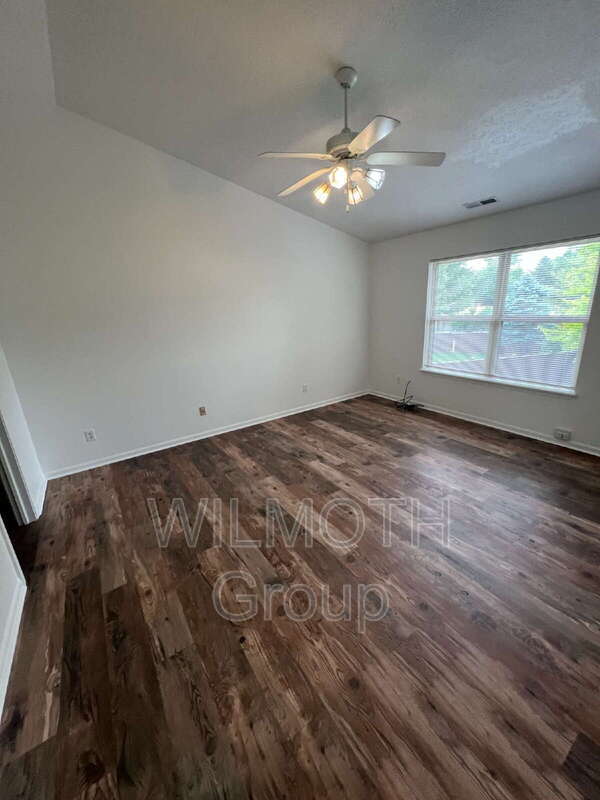 Building Photo - 12564 Geist Cove Dr