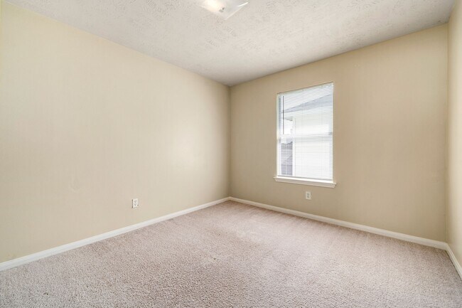 Building Photo - 3434 Fiorella Way