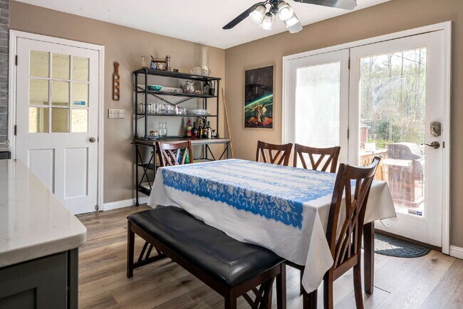 Building Photo - Fairview Retreat | 3BR/3BA with Finished Basement, 2-Car Garage & Private Yard — 17 Min to Asheville