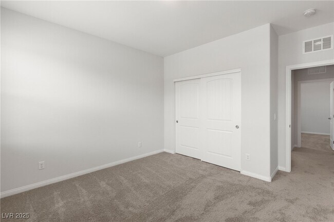 Building Photo - 5704 Steinbeck Vly St