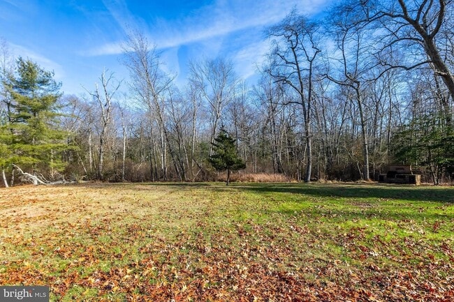 Building Photo - 1322 Commissioners Rd