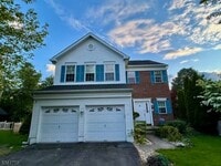 Building Photo - 1403 Wayne Cir