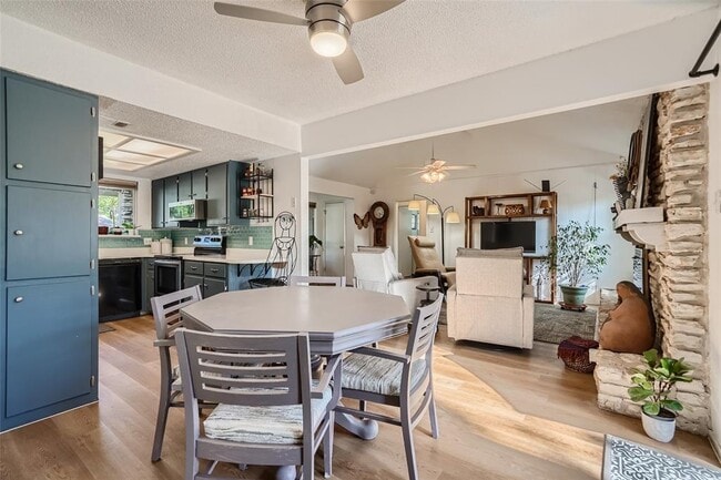 Building Photo - 9206 Robins Nest Ln