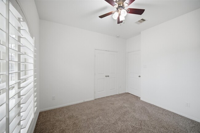 Building Photo - 3831 Daintree Park Dr