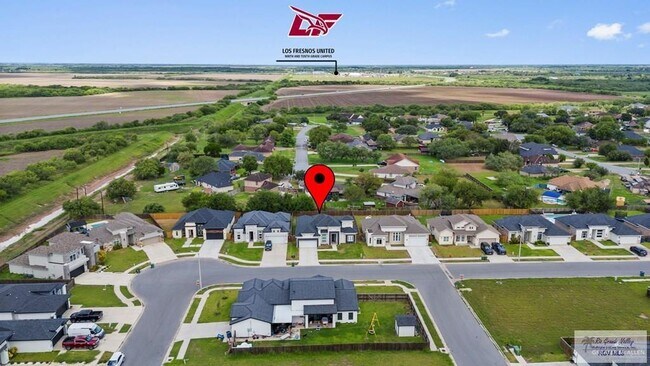 Building Photo - 26 N Queen Palm