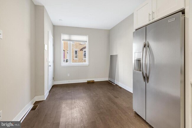 Building Photo - 1250 N 25th St
