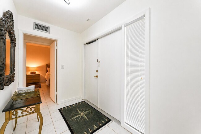 Building Photo - 9900 S Ocean Dr