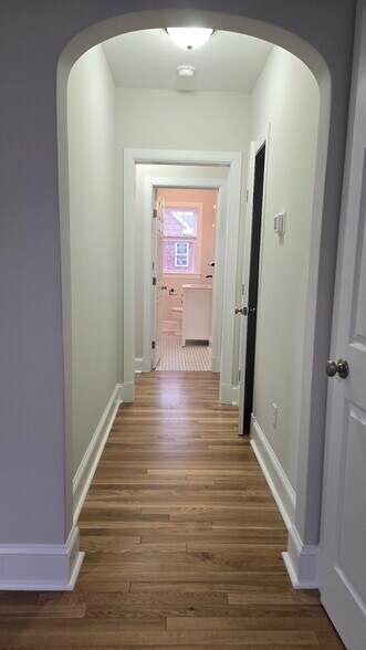 Building Photo - 4418 Cutshaw Ave