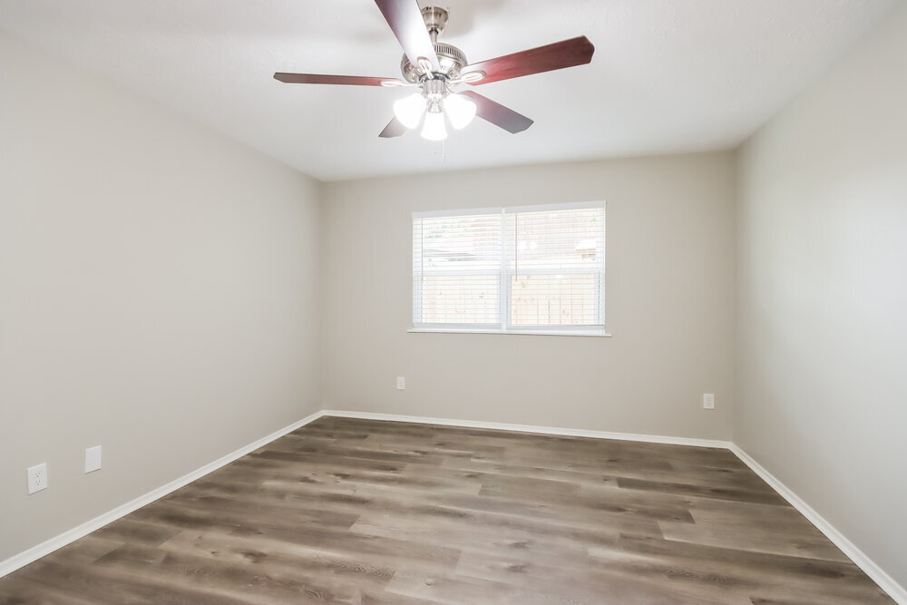 Building Photo - 18806 Oak Bower Dr