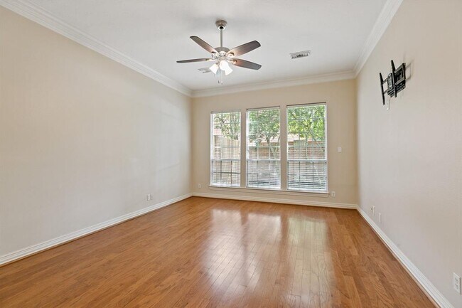 Building Photo - 1107 Ridgecrossing Ln