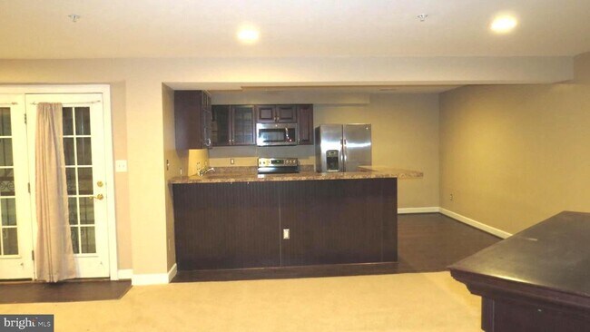 Building Photo - 2707 Hollywell Ct