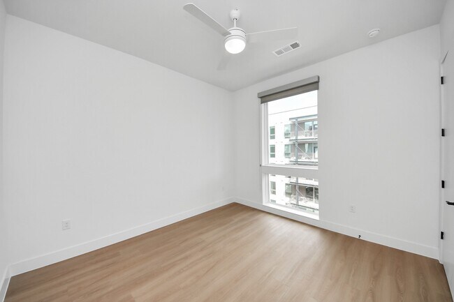 Building Photo - 2810 Riverby Rd