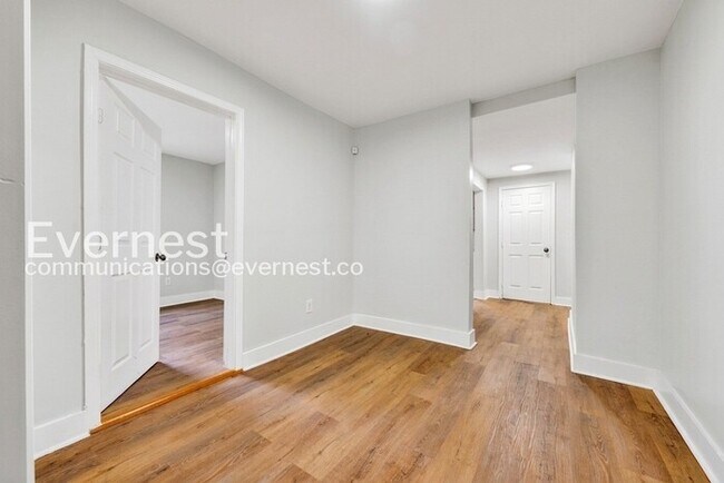 Building Photo - 4721 3rd Ave S