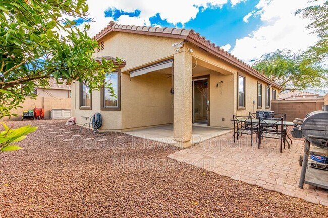 Building Photo - 2624 W Beautiful Ln