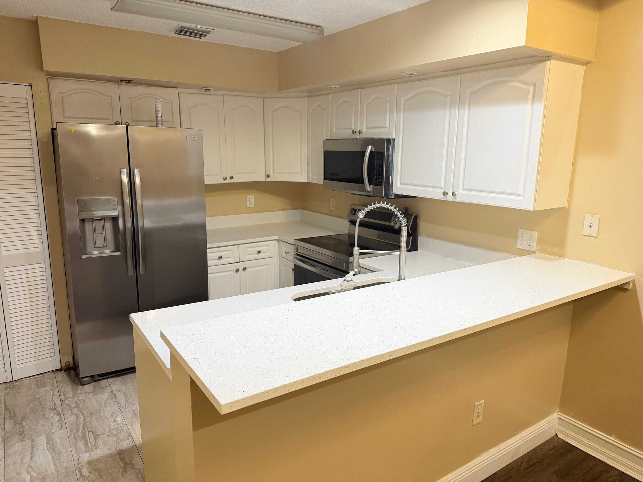 Building Photo - 1825 Adventure Pl