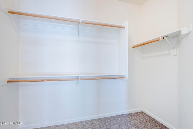 Building Photo - 13562 W Cypress St
