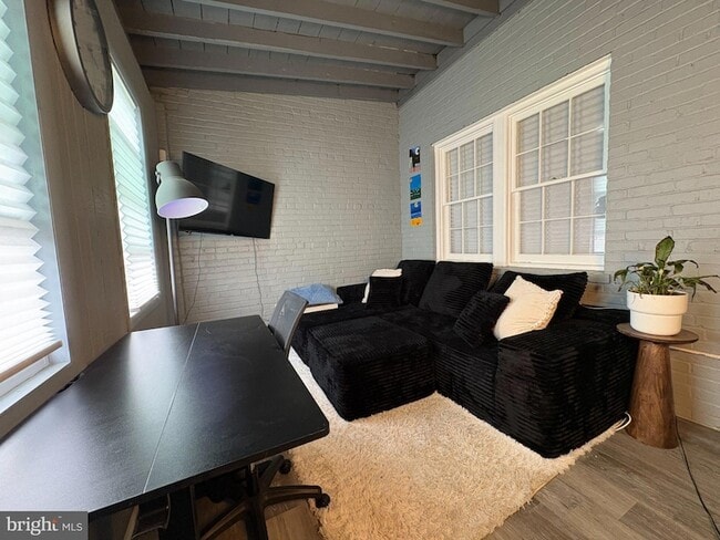 Building Photo - 165 35th St NE