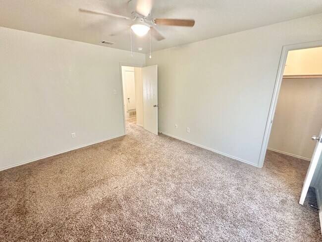 Building Photo - NEW IN MANAGEMENT - RENOVATED UNIT