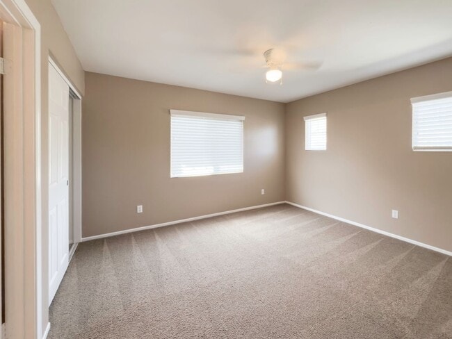 Building Photo - AVAILABLE NOW! 5 Bedroom, Cut-DeSac Home for Rent in a Beautiful, Murrieta Community!