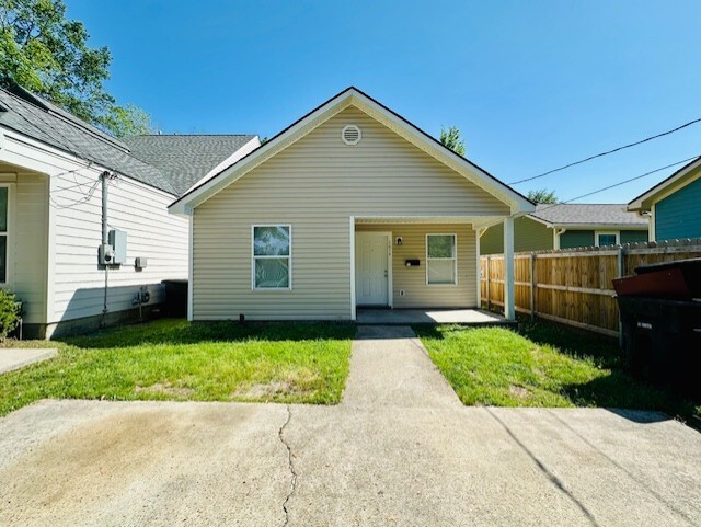 Primary Photo - 2614 Cork St