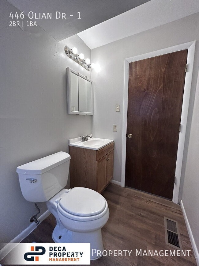 Building Photo - 446 Olian Dr