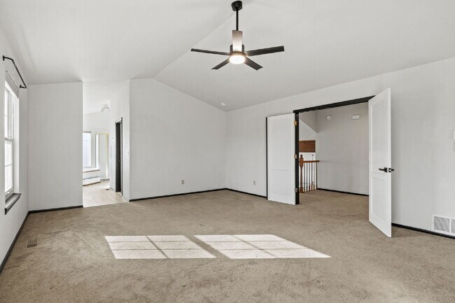 Building Photo - Huge Open-Concept Home in the Vibrant Briargate Neighborhood!