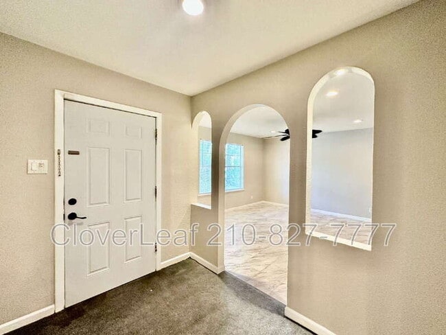 Building Photo - 214 Basswood Dr