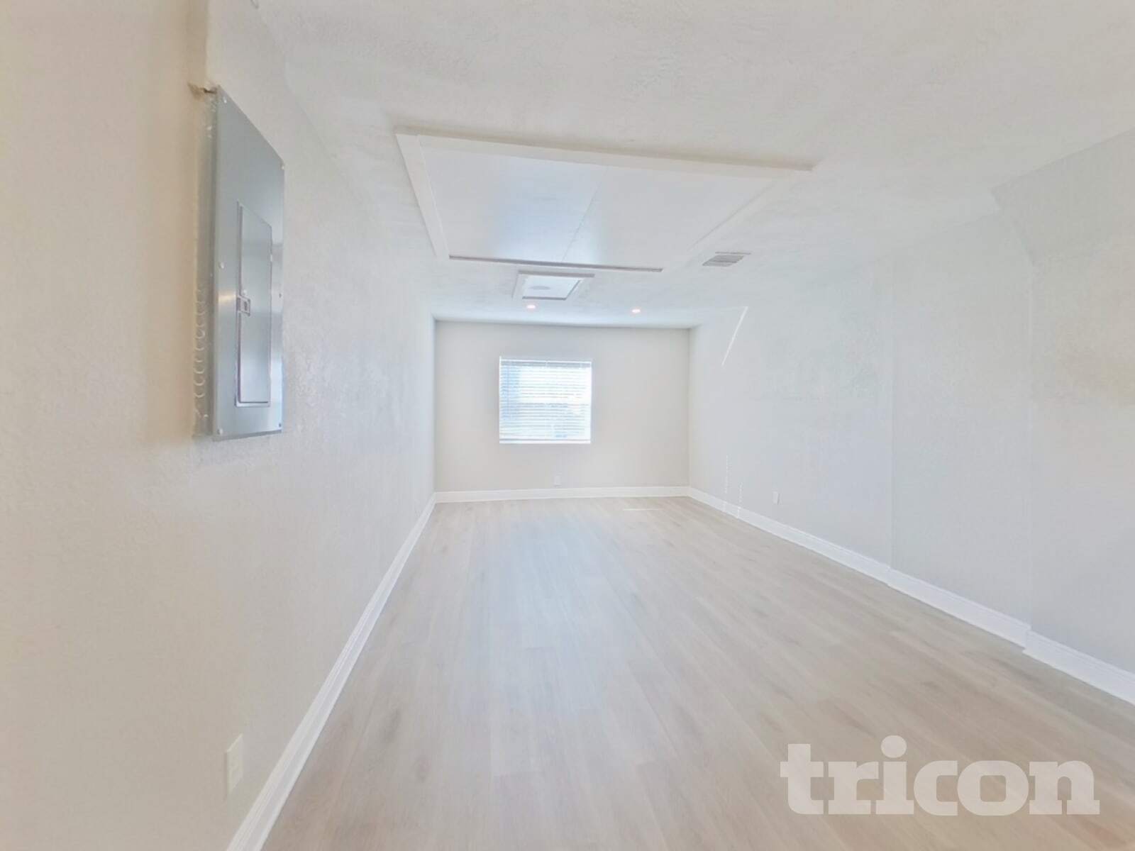 Building Photo - 201 85th Ave N