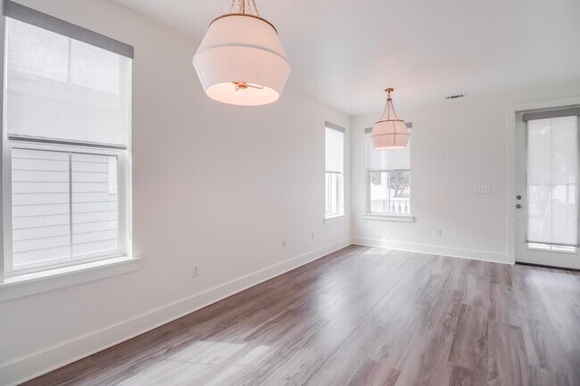 Building Photo - 2207 Government St