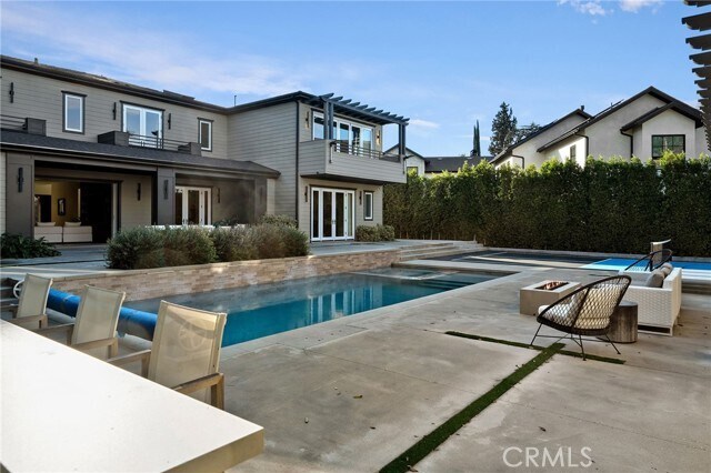Building Photo - 15547 Valley Vista Blvd