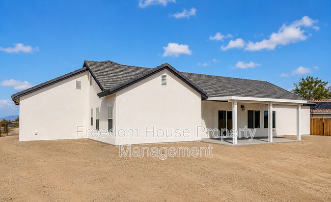 Building Photo - 641 Intrepid St