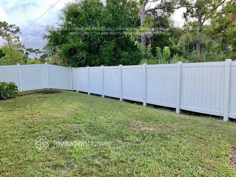 Building Photo - 4504 Magenta Isles Dr