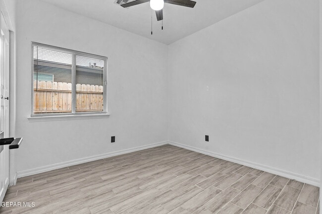 Building Photo - 14696 Jesus Almeida